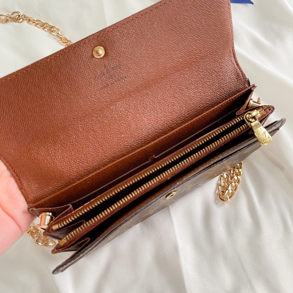 🍒✨Authentic Louis Vuitton wallet on chain 🍒✨ - Picture 7 of 16